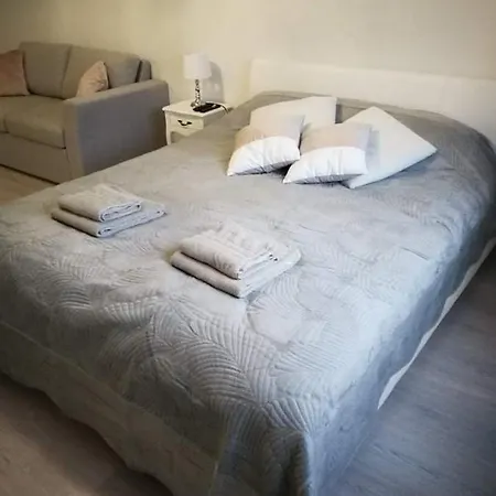 Mia * Kivioli